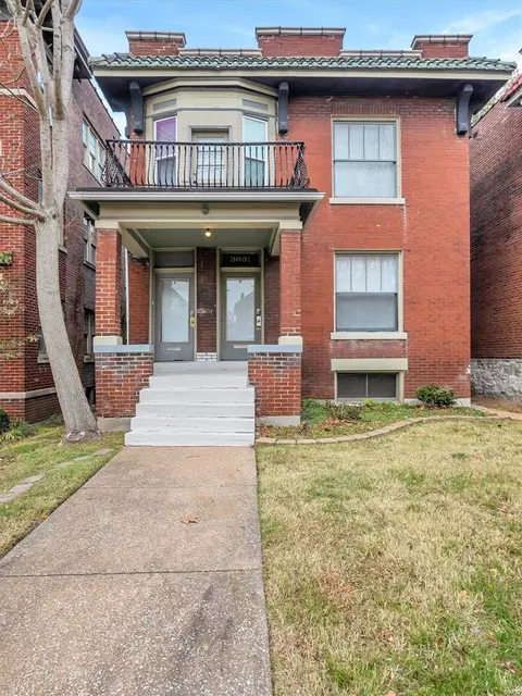 3861 Shaw Blvd, Saint Louis, MO 63110