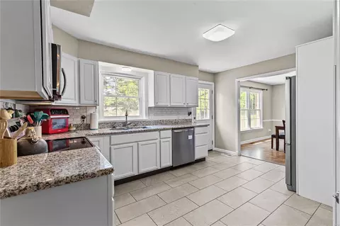 111 Coral Ter, Ballwin, MO 63011 photo 9