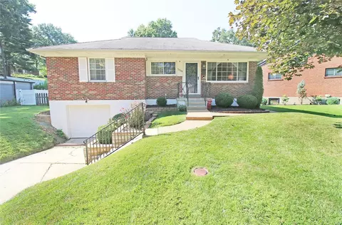 7534 Nottingham Ave, Shrewsbury, MO 63119
