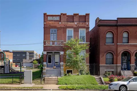 4467 Gibson Ave, Saint Louis, MO 63110
