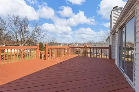 Exterior - 5 White Chapel Ct, O'fallon, MO 63368 photo 5 of 6