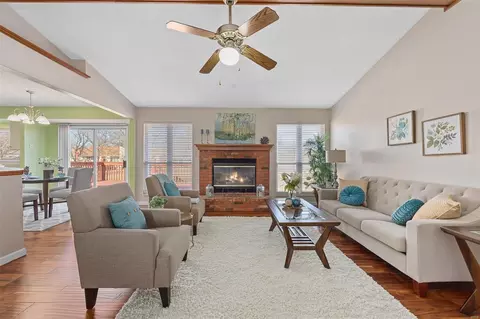 Living - 5 White Chapel Ct, O'fallon, MO 63368 photo 2 of 3