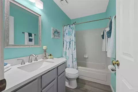Bath - 5 White Chapel Ct, O'fallon, MO 63368 photo 2 of 3