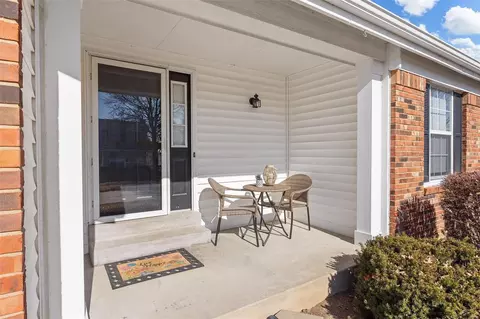 Exterior - 5 White Chapel Ct, O'fallon, MO 63368 photo 2 of 6