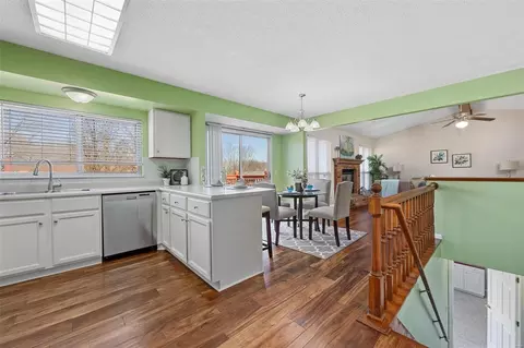 Kitchen - 5 White Chapel Ct, O'fallon, MO 63368 photo 3 of 3