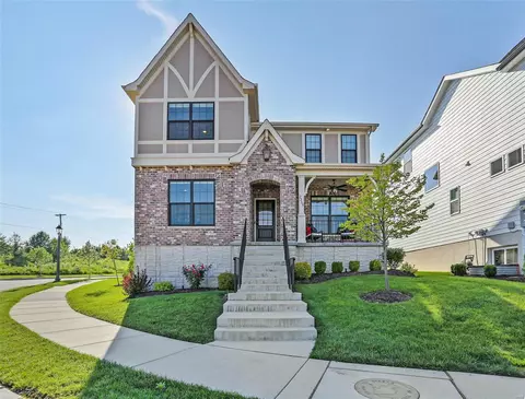 2335 Red Glory Dr, Wildwood, MO 63011