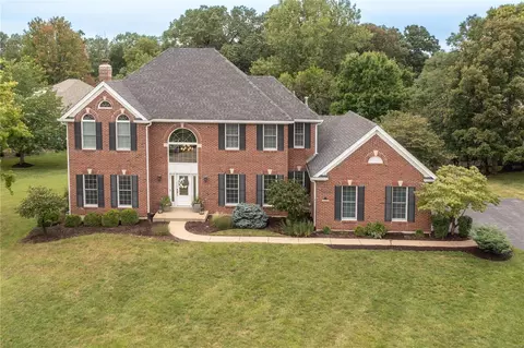 1621 Ashford Hill Ct, Wildwood, MO 63038