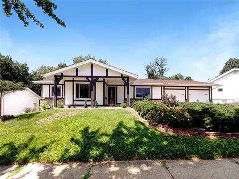 1227 Still House Creek Rd, Chesterfield, MO 63017