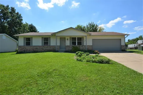 730 Knob Hill Dr, O'fallon, MO 63366