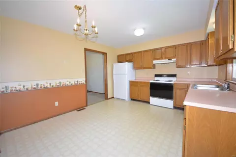 730 Knob Hill Dr, O'fallon, MO 63366 photo 5