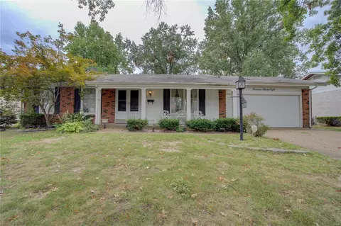 1438 Haviland Dr, Saint Louis, MO 63137