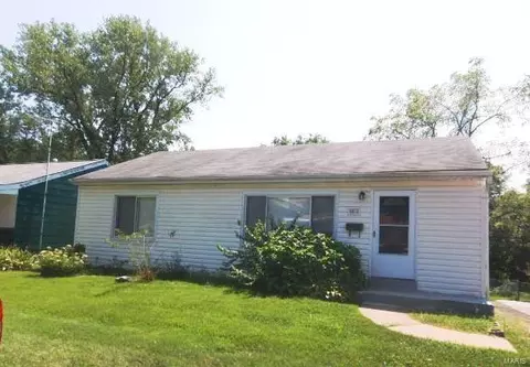 8818 Harold Dr, Saint Louis, MO 63134