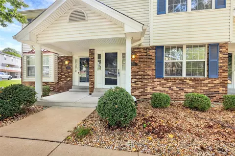 1543 Bittersweet Ct #2, Saint Charles, MO 63303