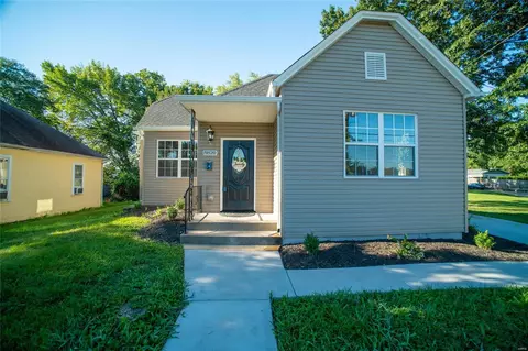 8820 W Pendleton Ave, Brentwood, MO 63144