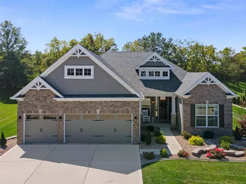 125 Bexley Dr, Lake Saint Louis, MO 63367