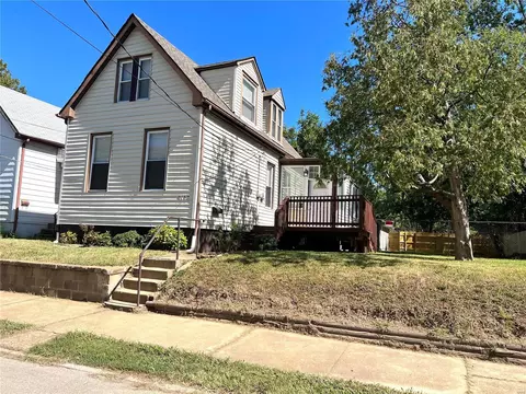 4113 Schiller Pl, Saint Louis, MO 63116