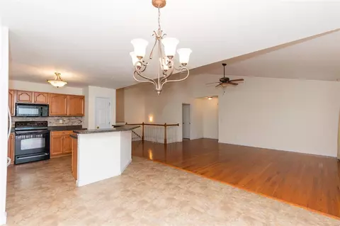 1608 Platinum Ct, O'fallon, MO 63366 photo 11