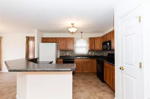 1608 Platinum Ct, O'fallon, MO 63366 photo 13