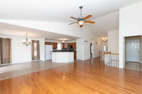 1608 Platinum Ct, O'fallon, MO 63366 photo 7