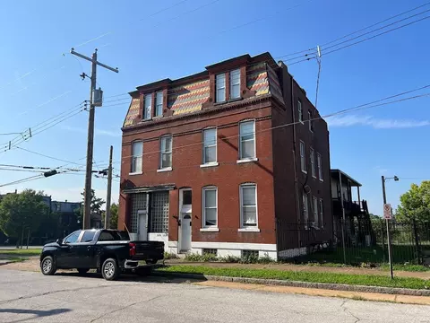 1216 Soulard St, Saint Louis, MO 63104