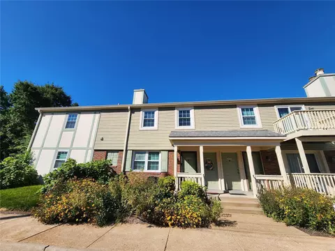 8959 Wrenwood Ln, Saint Louis, MO 63144
