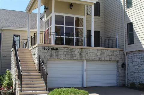 1612 Lake Knoll Dr #1M, Lake Saint Louis, MO 63367