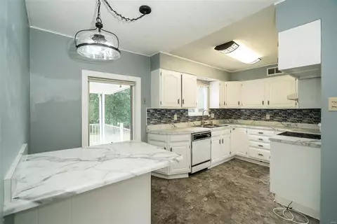 120 Lock Dr, Ballwin, MO 63011 photo 14