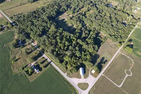 16096 E Breezeway, Texico, IL 62889 photo 1