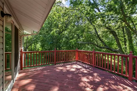 445 Maymont Dr, Ballwin, MO 63011 photo 8