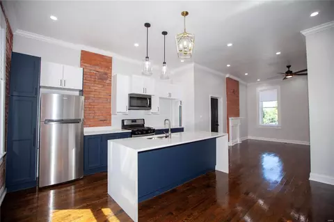 4712 S Compton Ave, Saint Louis, MO 63111 photo 9
