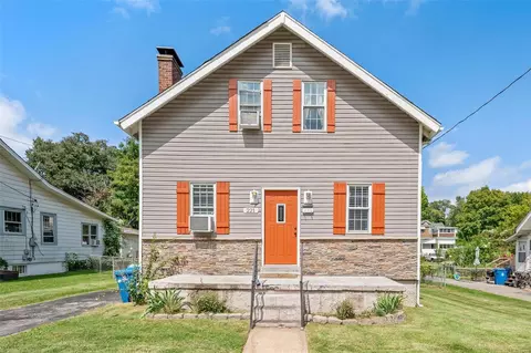 221 Roberta Ave, Saint Louis, MO 63135
