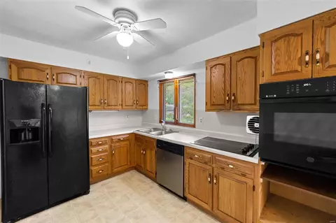 142 Romine Cir, Ballwin, MO 63011 photo 12