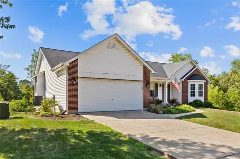 3502 Post Valley Dr, O'fallon, MO 63368 photo 2