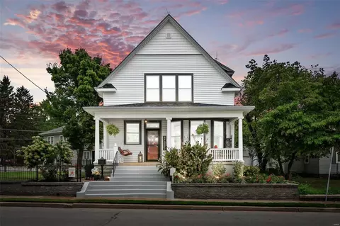 1116 Madison St, Saint Charles, MO 63301
