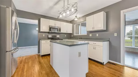 1102 Sunny Ridge Dr, O'fallon, MO 63366 photo 12