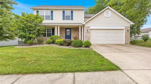1102 Sunny Ridge Dr, O'fallon, MO 63366
