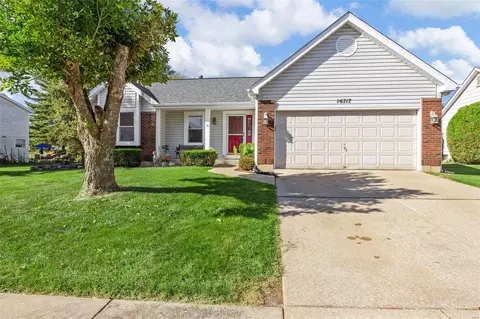 16717 Edisto Ct, Florissant, MO 63034