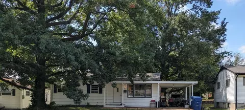 1115 Wycomb Dr, Florissant, MO 63033