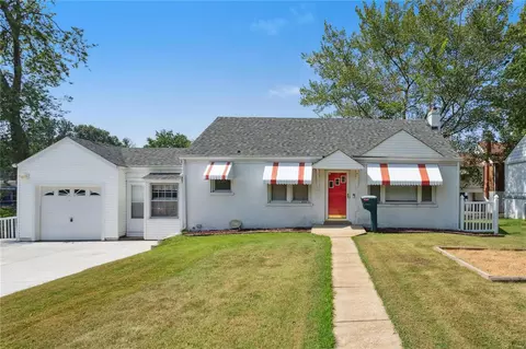 7560 Norwalk Ln, Saint Louis, MO 63121