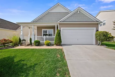 1821 English Oak Dr, Lake Saint Louis, MO 63367
