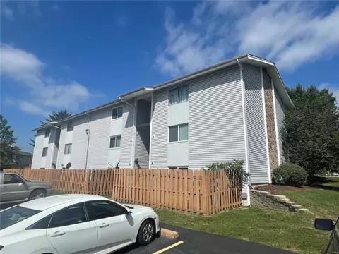 113 Lemans Ct, Lake Saint Louis, MO 63367