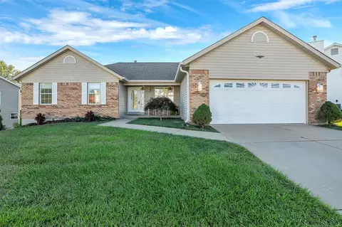 1319 Franklins Kite Dr, O'fallon, MO 63366
