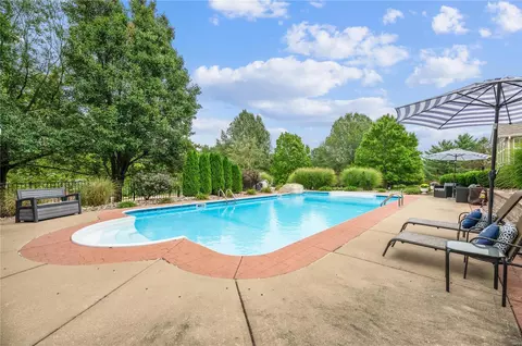341 Round Tower Dr E, Saint Charles, MO 63304 photo 27