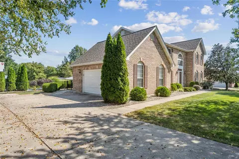 341 Round Tower Dr E, Saint Charles, MO 63304 photo 30