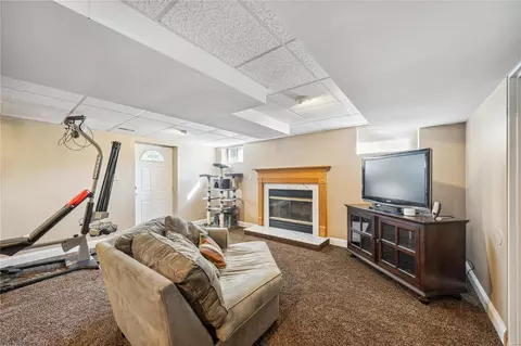 341 Round Tower Dr E, Saint Charles, MO 63304 photo 22