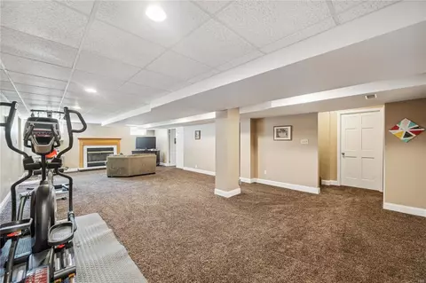 341 Round Tower Dr E, Saint Charles, MO 63304 photo 21