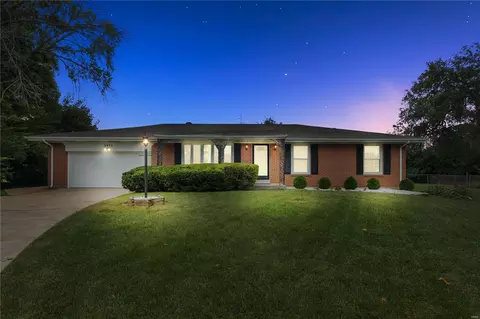3975 Galaxie Dr, Florissant, MO 63034