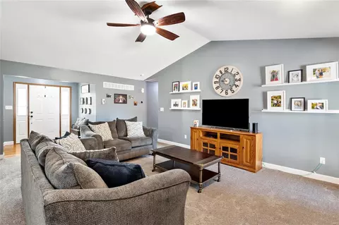 1737 Forest Trace Dr, O'fallon, MO 63368 photo 6