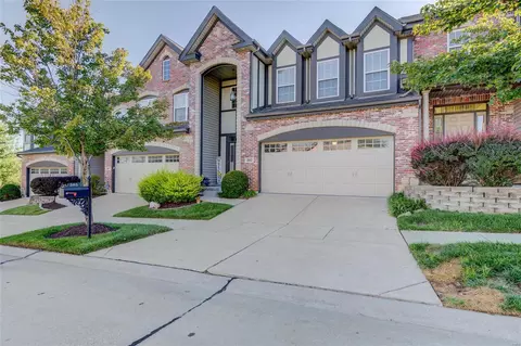 505 Sgt Pepper Dr, Saint Peters, MO 63376