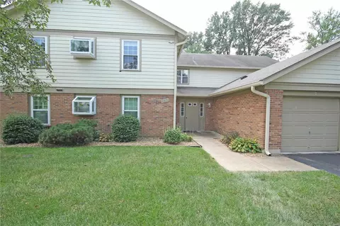8815 Pardee Forest Dr #C, Saint Louis, MO 63123